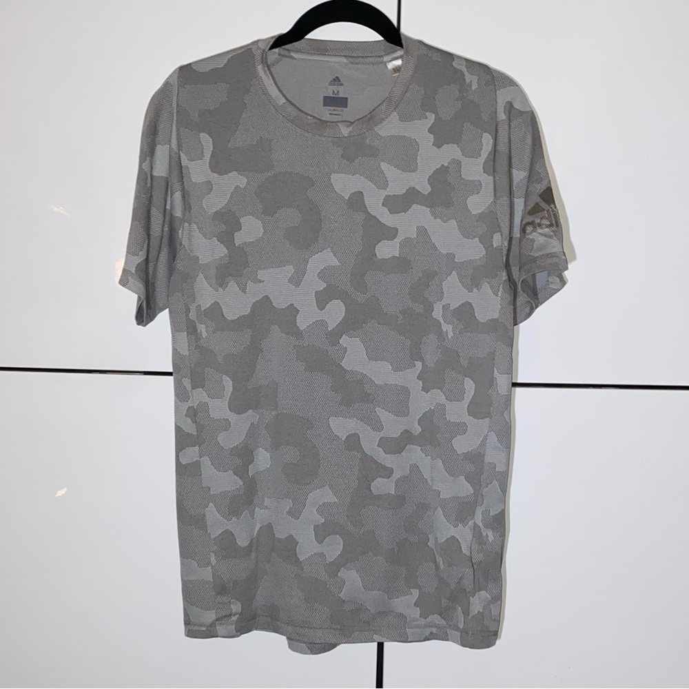 Adidas CLIMALITE Grey Jacquard Camo Men’s Performance Tee Medium